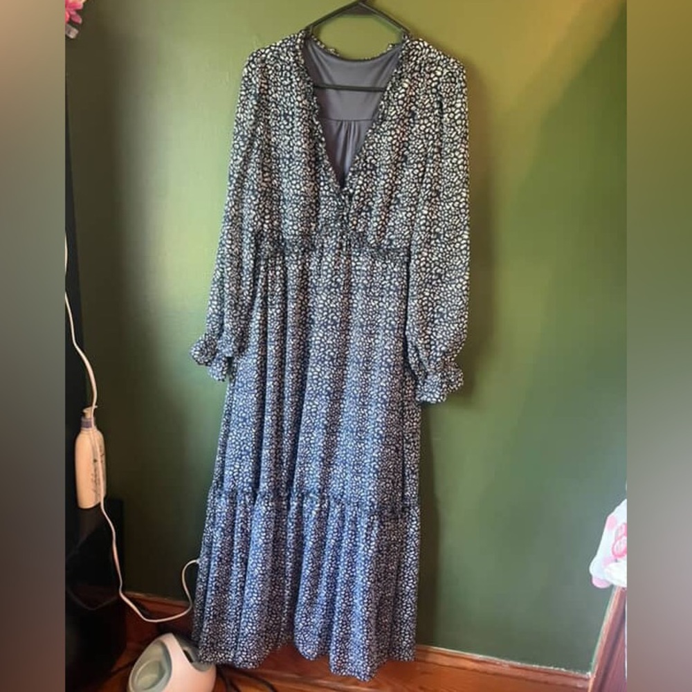 Gray Long Sleeve V-Neck Sundress